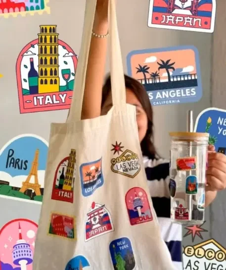 Ecobag personalizada com estampas de cidades e destinos de viagem